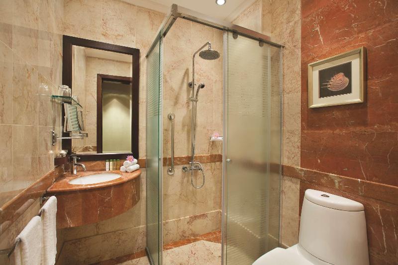 Люкс Кровать Кинг, Doubletree By Hilton Hotel Dhahran