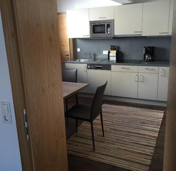 Апартаменты 1 Спальня с Видом, Nonas B&b
