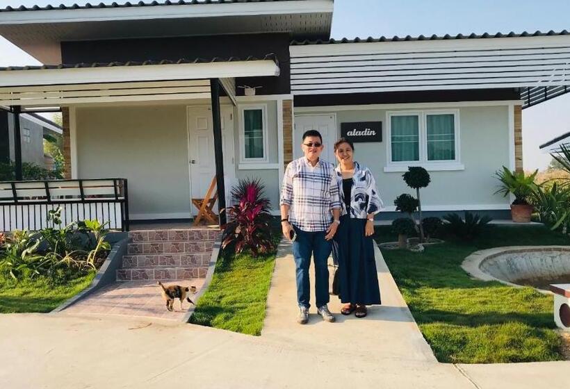 Standard Bungalow 2 Bedrooms with Views, Panutsaya Homestay