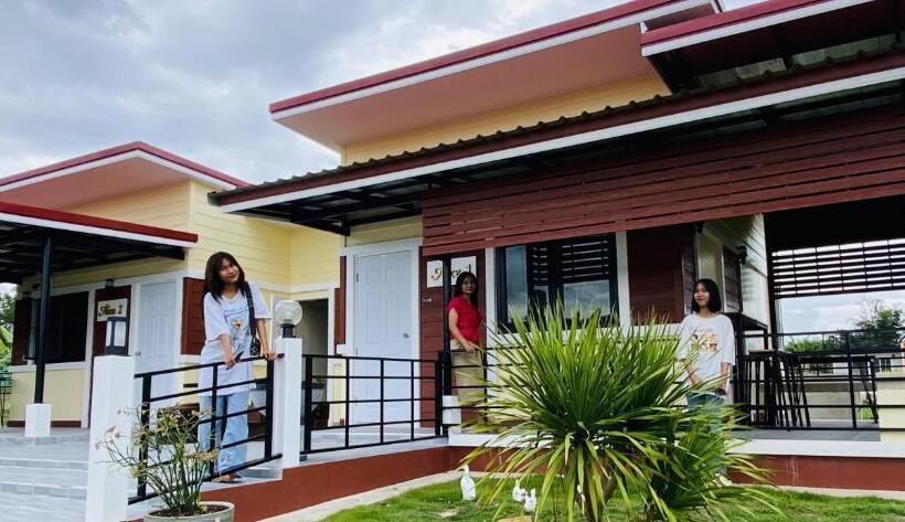 اتاق استاندارد با تخت بزرگ, Panutsaya Homestay