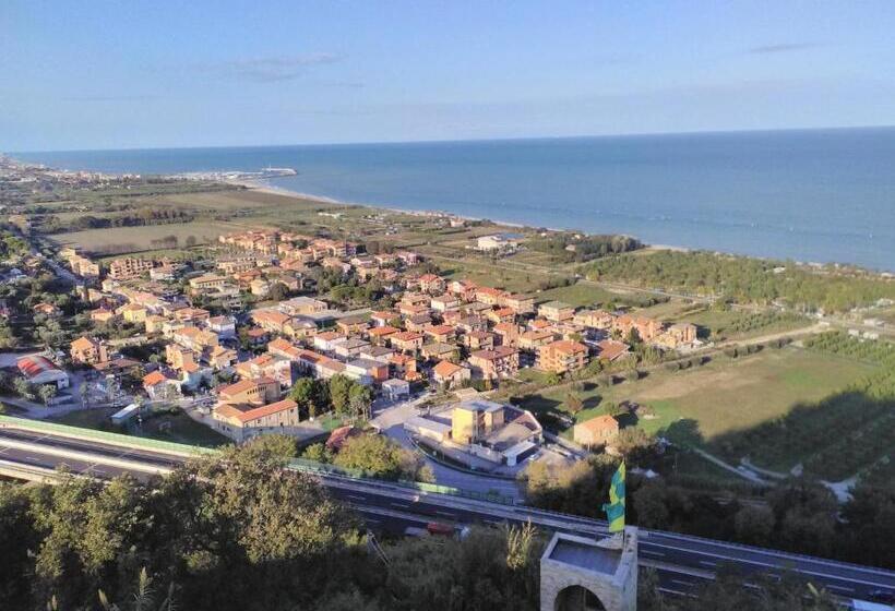 Номер Deluxe Вид на Море, La Casa Di Torre Di Palme