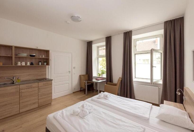 استودیوی استاندارد, Metro Apartments Vienna