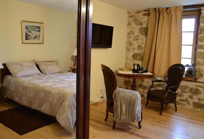 Номер Стандарт Вид на Горы, Chambres Et Table D Hôtes Du Péré