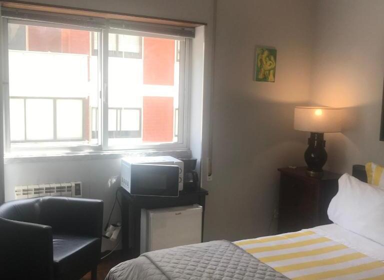 اتاق استاندارد, Miguel Torga Room