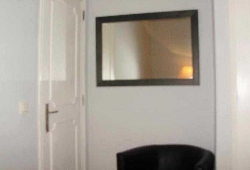 اتاق استاندارد, Miguel Torga Room