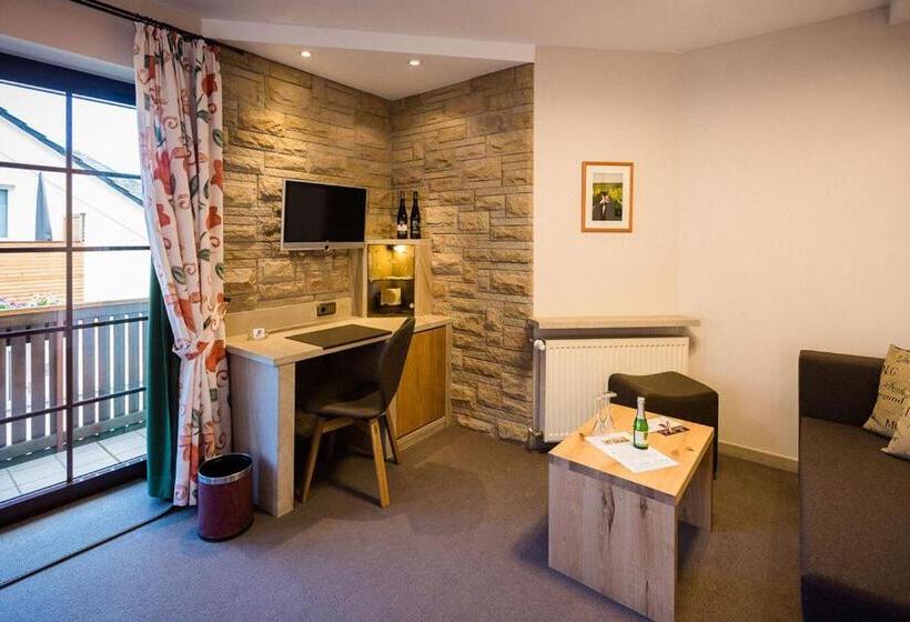 Номер Стандарт с Балконом, Weinhotel Offenstein Erben