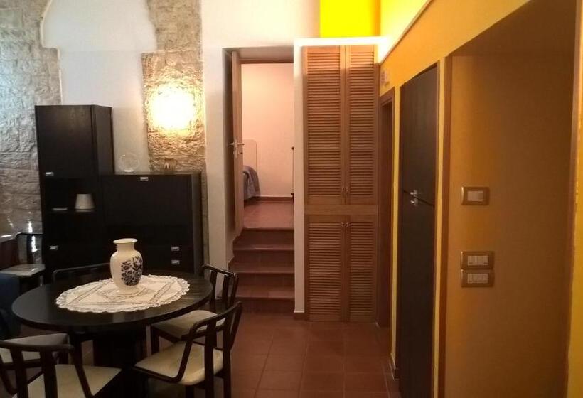 آپارتمان 2 خوابه, La Piccola Torre