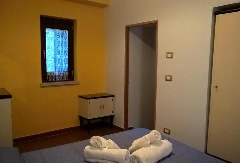 آپارتمان 2 خوابه, La Piccola Torre