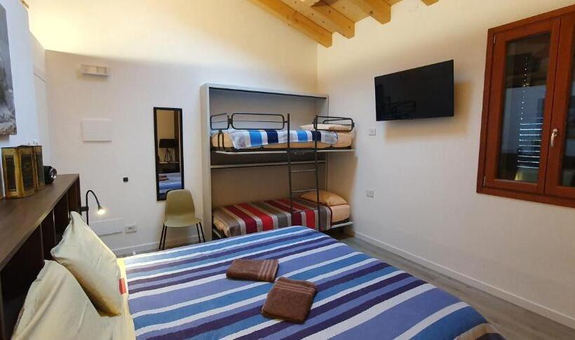 Quarto Quádruplo Deluxe, Relais Des Roches