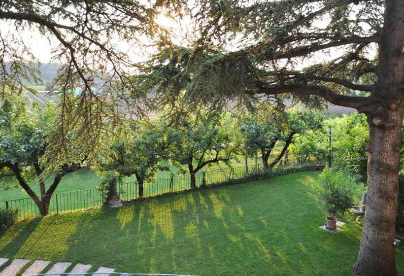 Номер Стандарт, Relais Des Roches