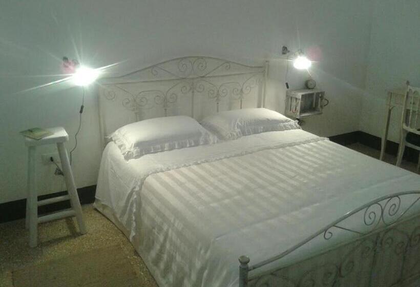 Дом 2 Спальни, A Casa Di Vivì