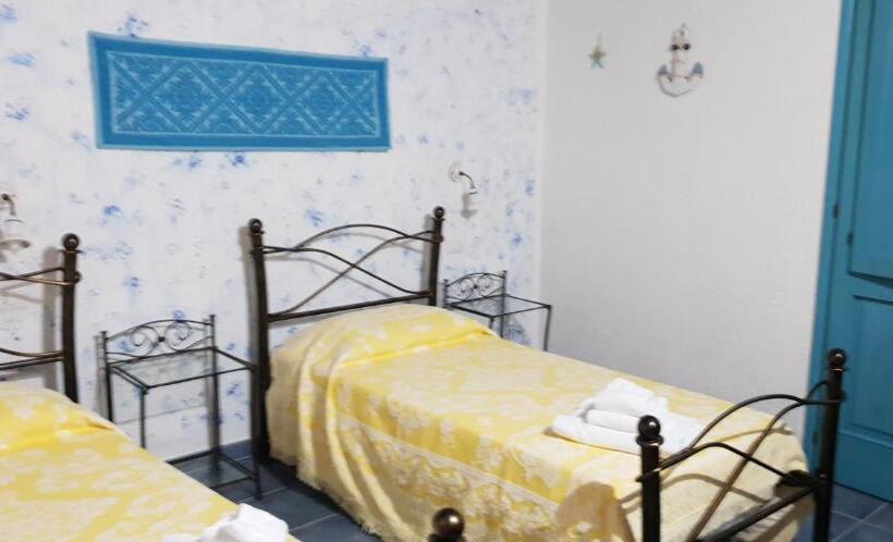 Номер Стандарт, S Apposentu Teuladesu Affittacamere Del Ristorante Da Stefano