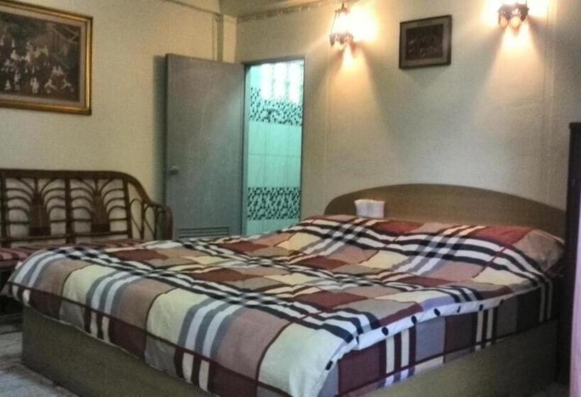 キングサイズベッドのスタンダードルーム, Tientong Guesthouse