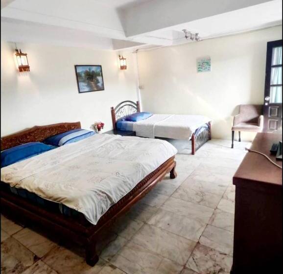 غرفة قياسية ثلاثية, Tientong Guesthouse