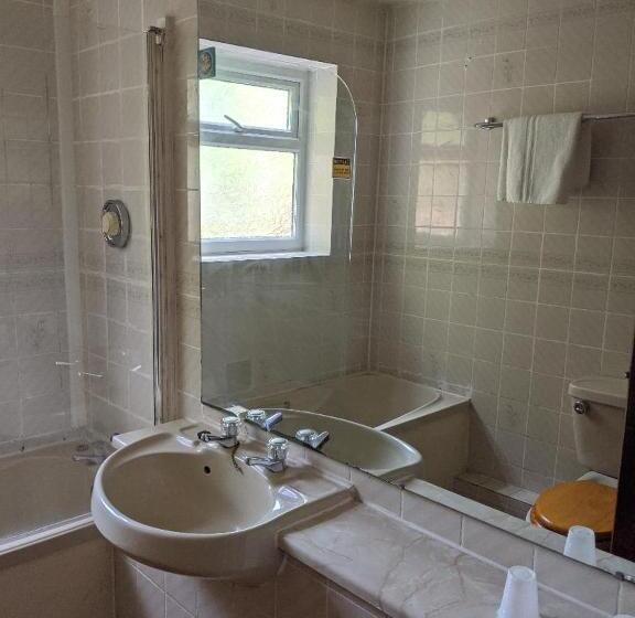 Номер Стандарт Индивидуальный, Balmoral Lodge