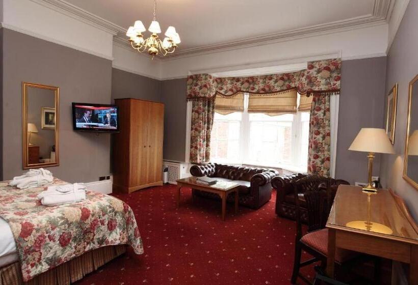 Люкс, Farington Lodge