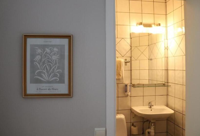 Quarto standard, L Rådhuset