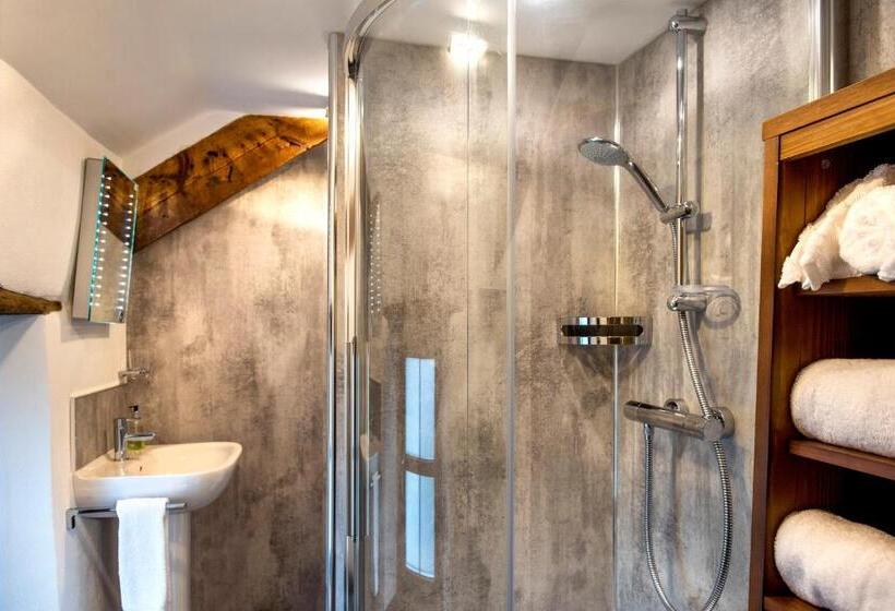 Номер Deluxe, The White Cottage B&b