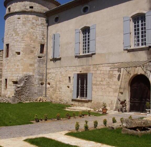 Номер Стандарт, Chateau De La Bastide