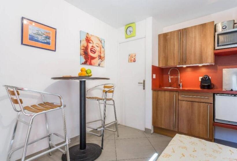 إستوديو قياسى, Pied à Terre En Ville