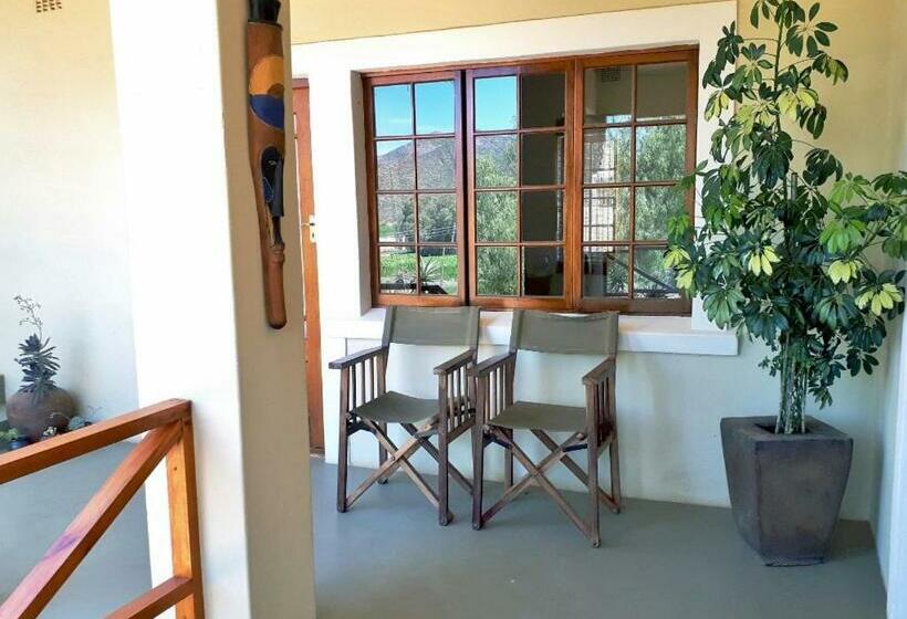 Номер Стандарт Вид на Сад, Koedoeskloof Guesthouse