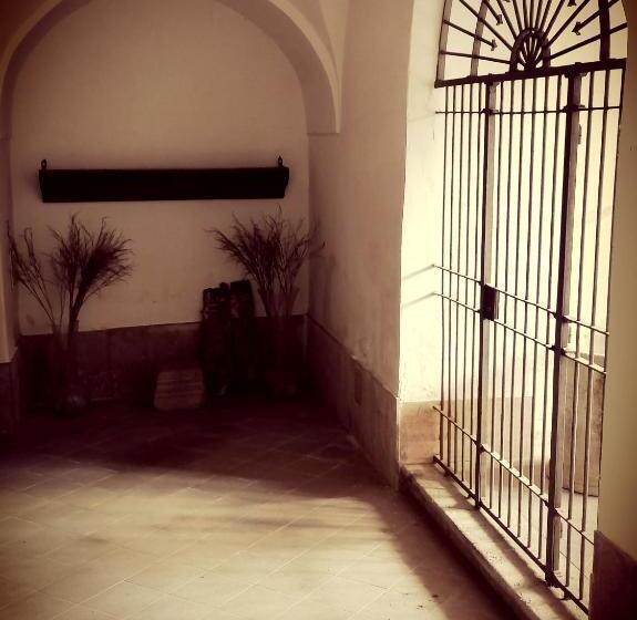 اتاق استاندارد سه نفره, B&b Palazzo Lanza