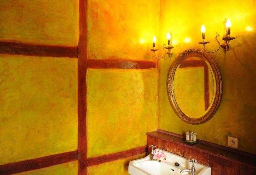 带大床的套房, B&b Le Manoir D Ange