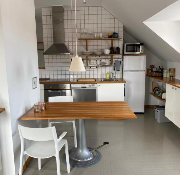 海の見えるスタンダードスタジオ, Sköna Hönor Apartments