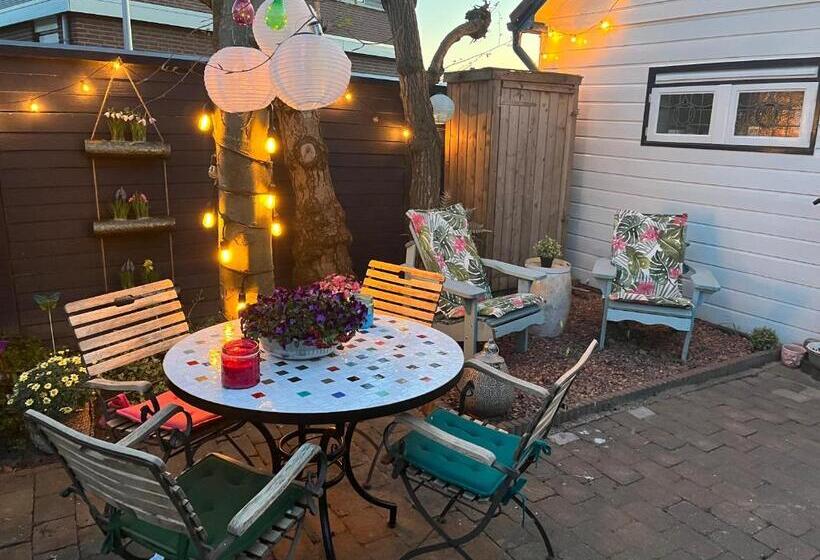 Студия Стандарт, B&b Het Smitshoekje