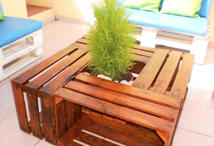 Дом 4 Спальни, Swordfish Eco House Peniche
