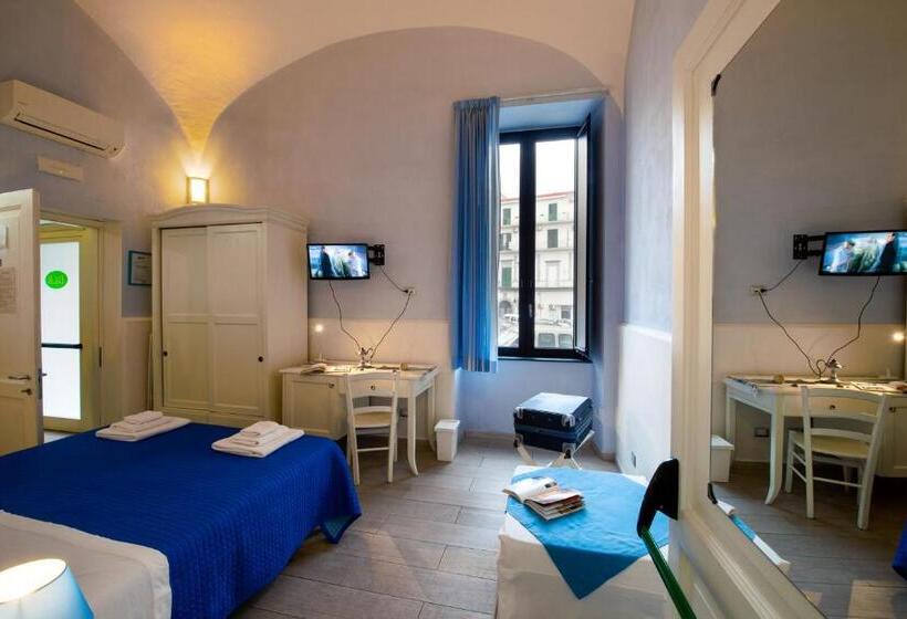 适合残疾人使用的标准间, Il Giardino Di Tonia   Oplontis Guest House   Bed & Garden