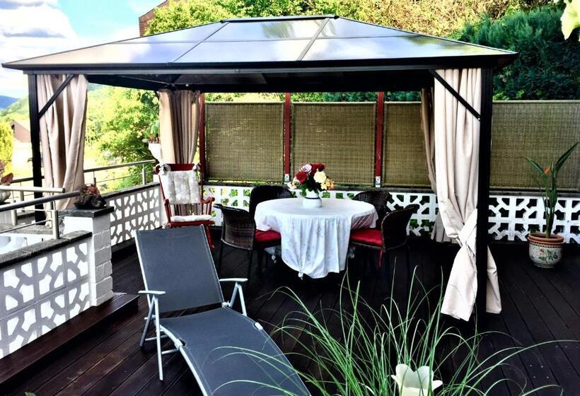 Номер Комфорт, Apartment Happy Mosel