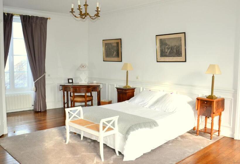 Номер Стандарт Вид на Сад, Clos De Bellefontaine B&b