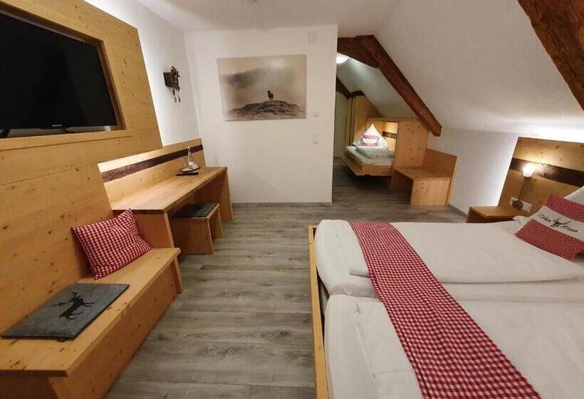 스탠다드 트리플 발코니 룸, Gasthaus Zum Hirschen
