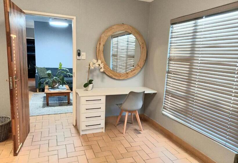 Люкс Повышенной Комфортности, Le Gallerie Luxury Accommodation
