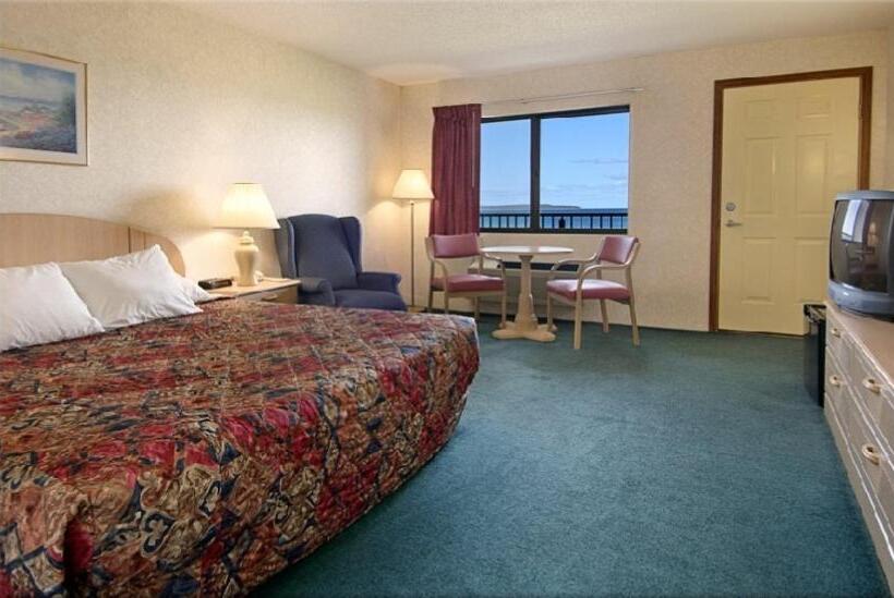 Стандартный Номер Кровать Кинг, Bavarian Haus Lakefront Inn