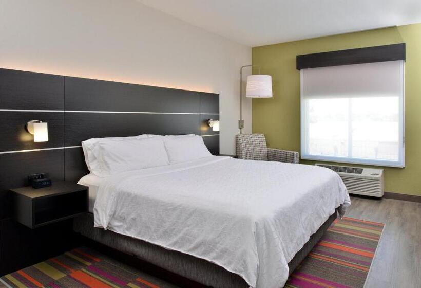 带大床的标准间, Holiday Inn Express Hotel & Suites Carthage, An Ihg