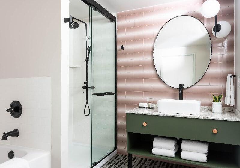 Номер Executive Кровать Кинг, Holiday Inn Express St. Louis Central West End, An Ihg