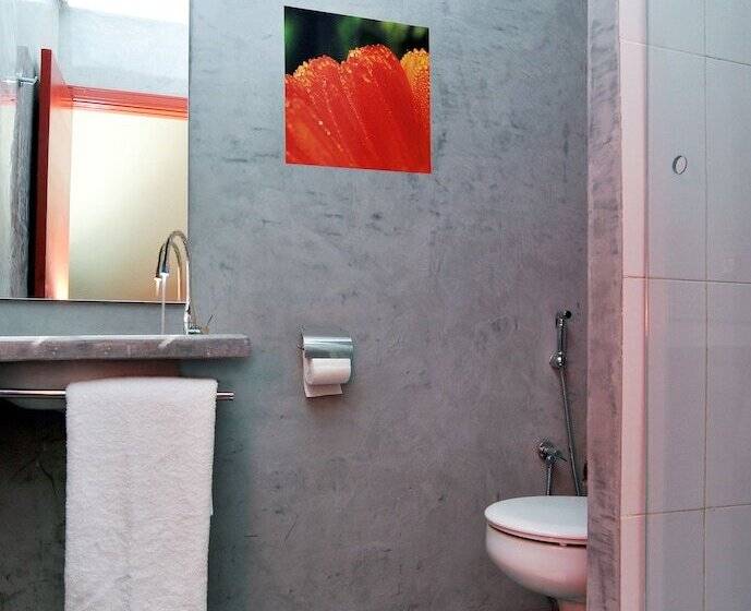 标准间, Manzil