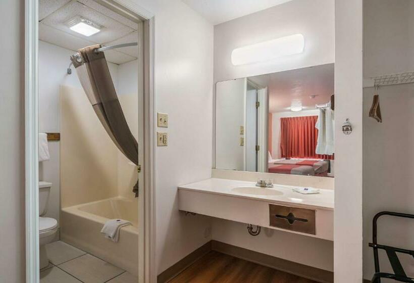 디럭스 4인 룸, Motel 6attalla, Al