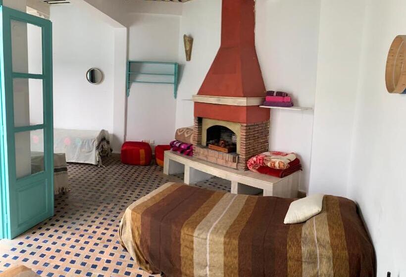 Семейное Студио, Riad Darko