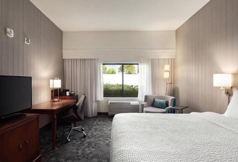 스탠다드 룸 킹사이즈 침대, Courtyard By Marriott Salinas Monterey