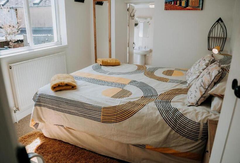 침실 3개 주택, Hamilton Lodge   Cottage Sleeps 8