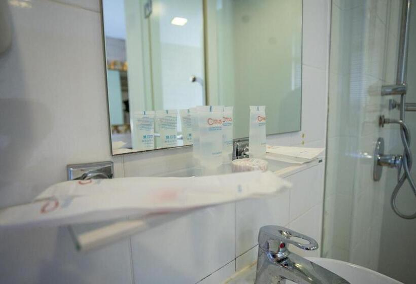 Номер Стандарт, Citrus Hotel Johor Bahru By Compass Hospitality