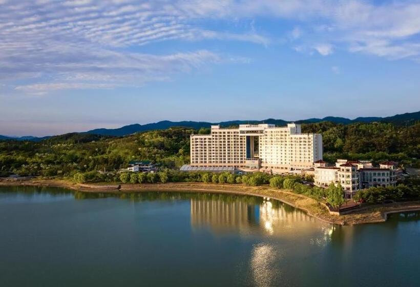 Семейный Номер, Sono Calm Gyeongju