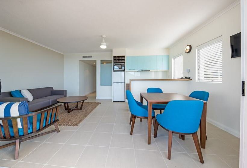 Апартаменты 2 Спальни с Бассейном, The Sebel Whitsundays