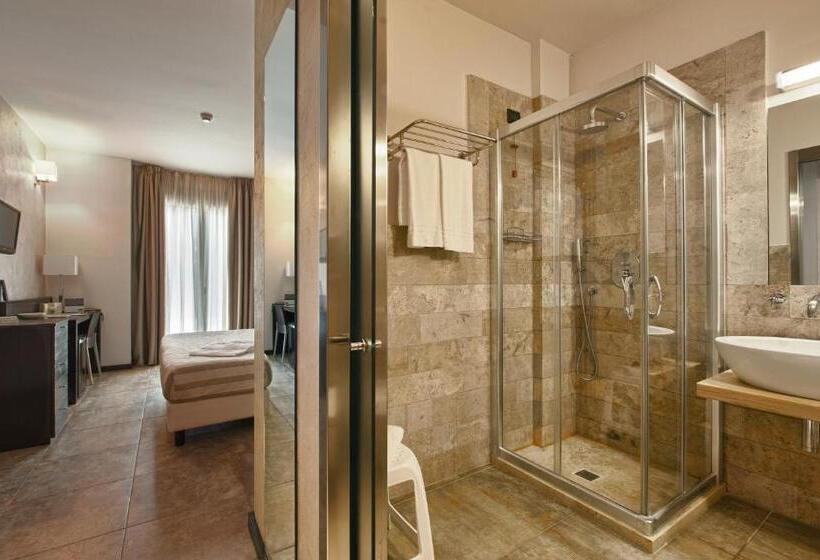 Üç Kişilik Standart Oda, Basiliani   Cdshotels