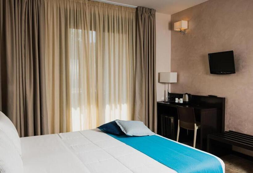 Üç Kişilik Standart Oda, Basiliani   Cdshotels