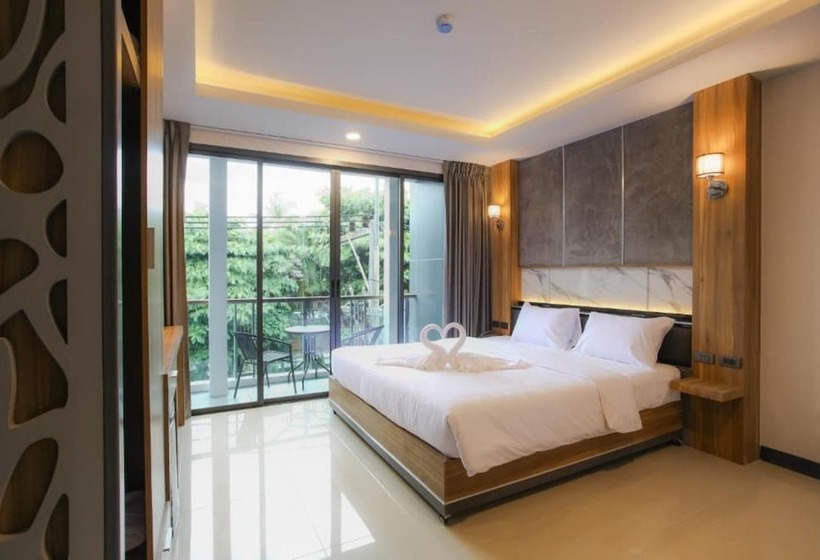 带阳台的豪华间, The Mantra Hotel Kata Noi