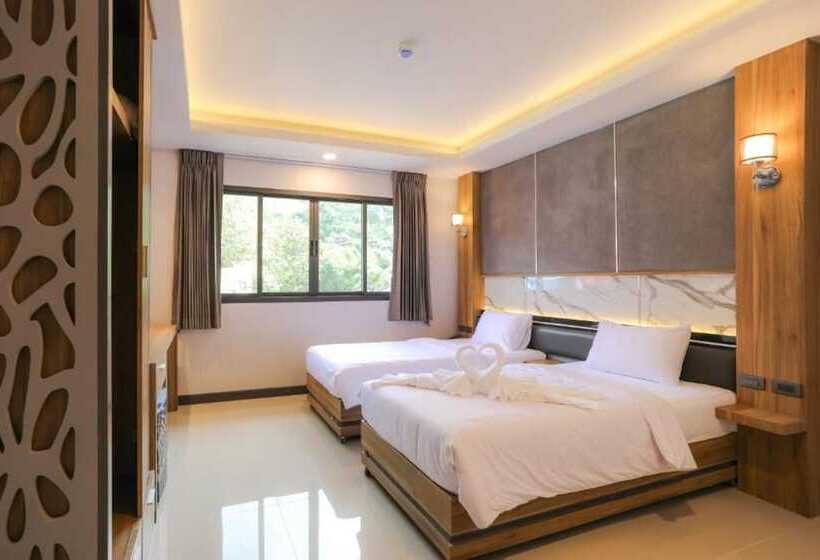 带阳台的豪华间, The Mantra Hotel Kata Noi